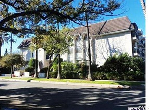 2nd image of 497 El Molino Ave Unit 304