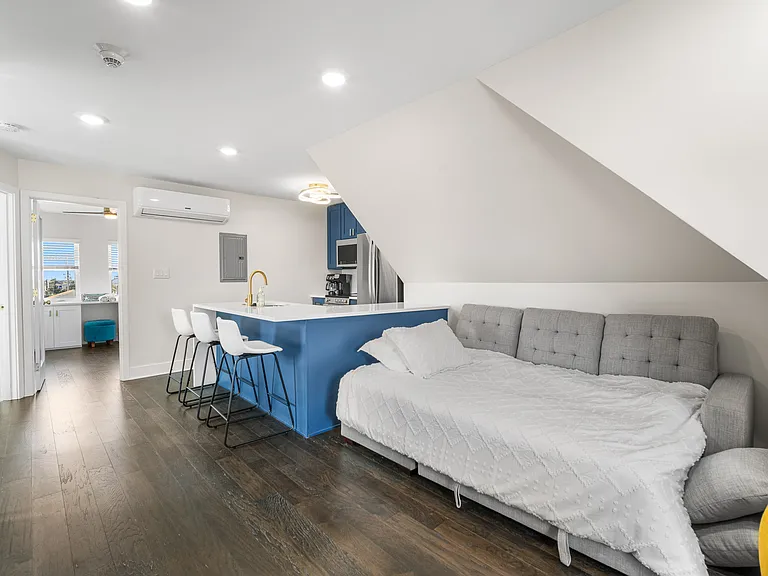 1059 Asbury Ave #3 — Photo 24