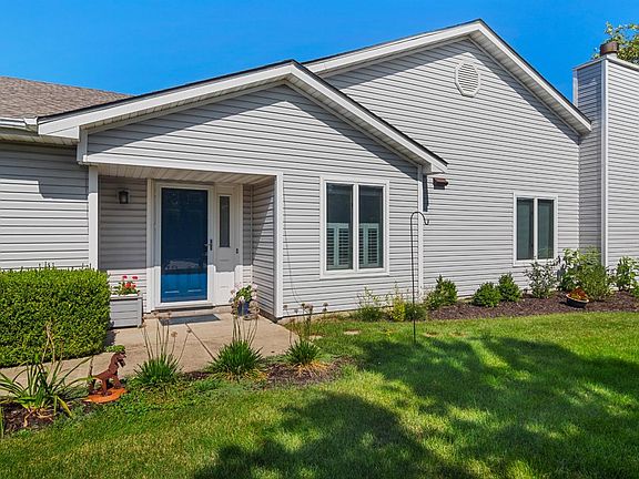 3rd image of 10036 Pheasant Ln