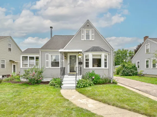 326 Smith Ave, Milan, MI 48160
