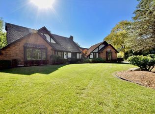 1311 N Carlton Ave, Wheaton, IL 60187