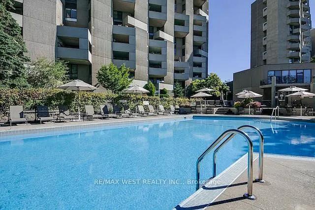 288 Mill Rd #F13 — Photo 33