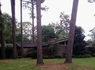 1042 Pineview Cir SW, Live Oak, FL 32064