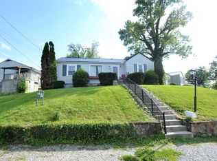 1626 Ravinia Rd, Charleston, WV 25314