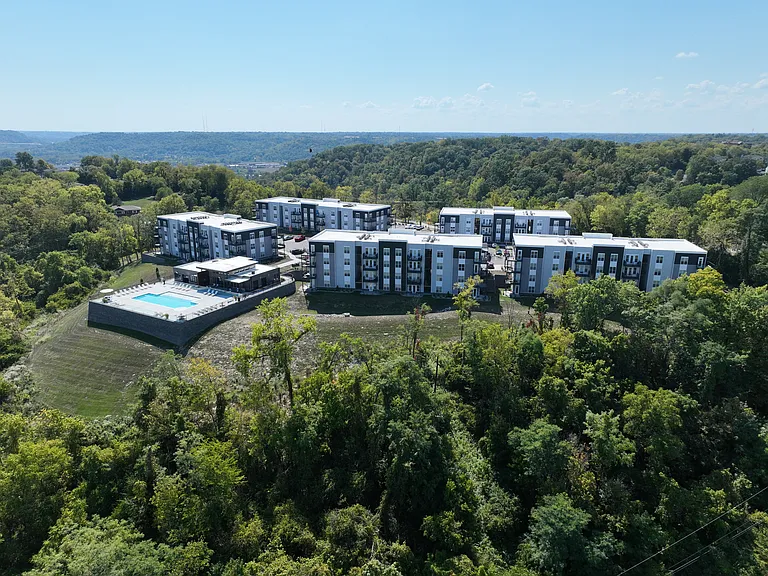 Elevation 800 — Photo 17