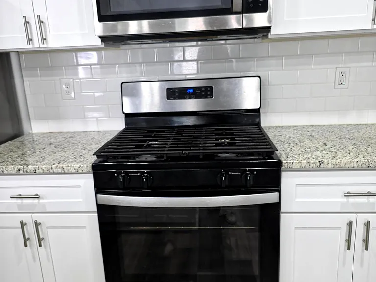 430 Village Creek Dr #B — Photo 13