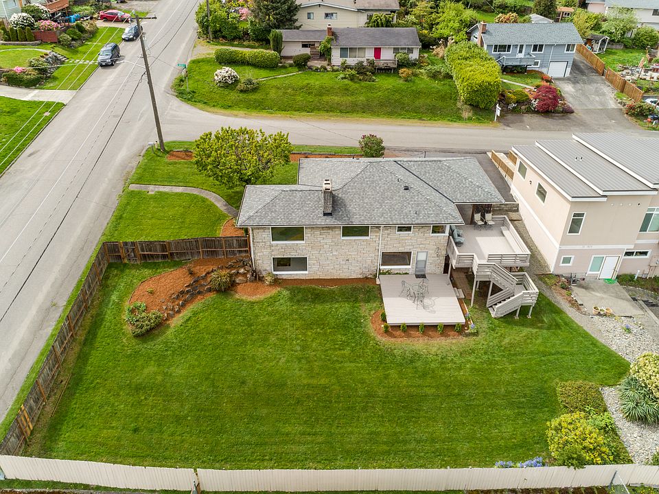 lush landscaped grounds