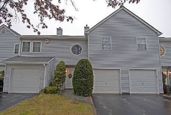2nd image of 1305 Sara Cir