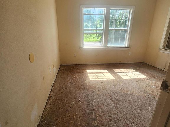 5th image of 272 Benachi Ave
