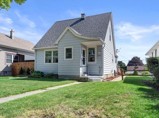 2664 S 67th St, Milwaukee, WI 53219