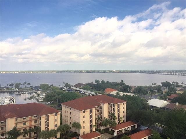 1st image of 5260 S Landings Dr APT 1309