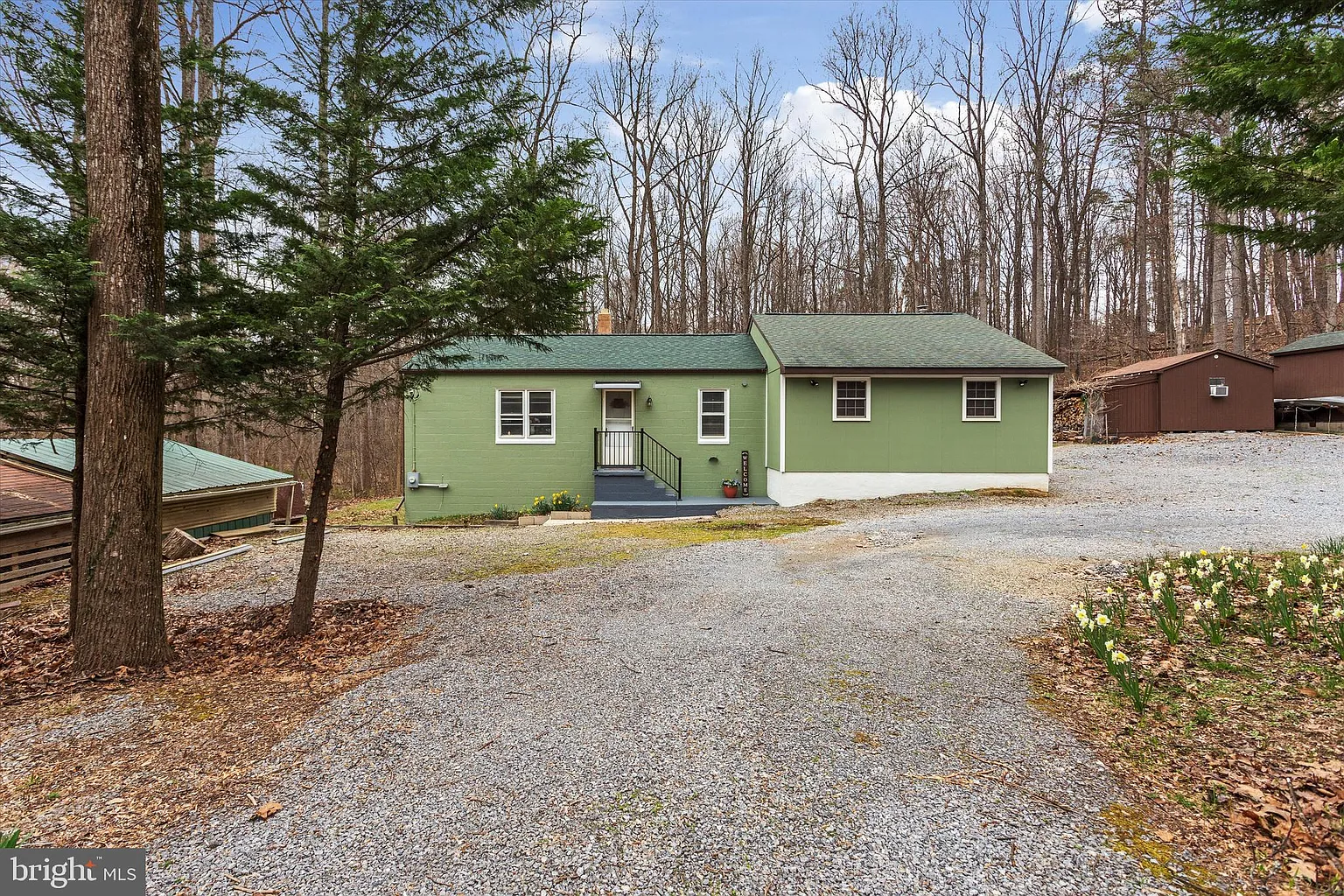 557 Beechwood Ln photo 1