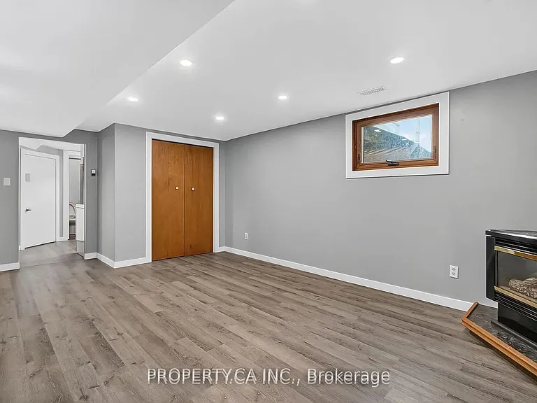 194 Merritt Ave — Photo 23