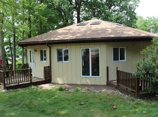 2 Senate Dr, Mountain Top, PA 18707