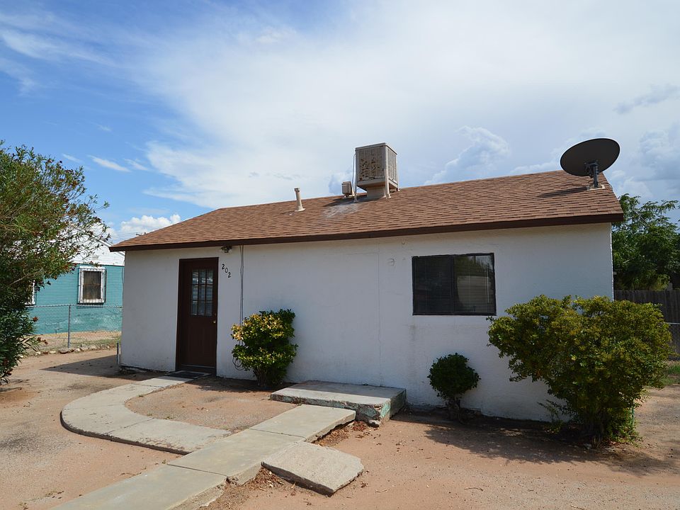 1st image of 202 E Pennsylvania Dr