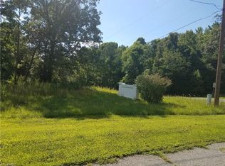 7905 Creedmoor Dr, Rural Hall, NC 27045