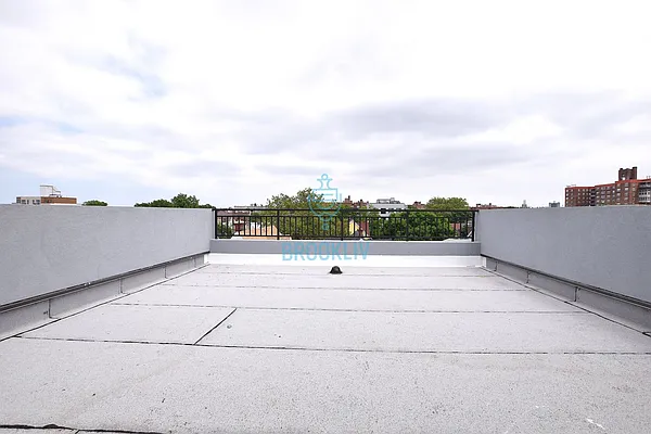 Rented by null | media 8