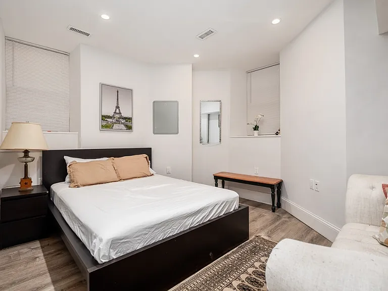 2 Buckley Ave #1F — Photo 9