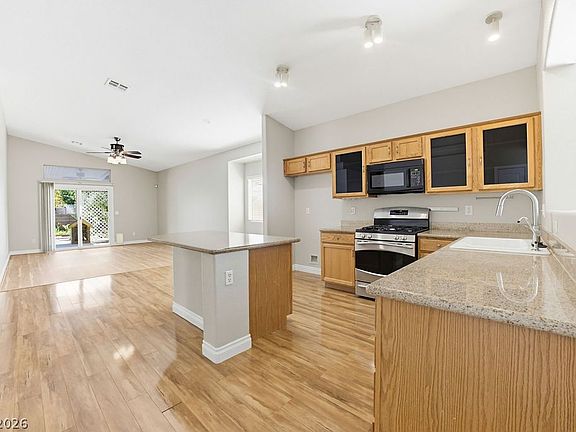 4th image of 4825 Cascade Pools Ave