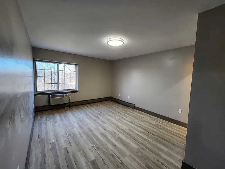 323 Schraffts Dr #1-8 — Photo 7