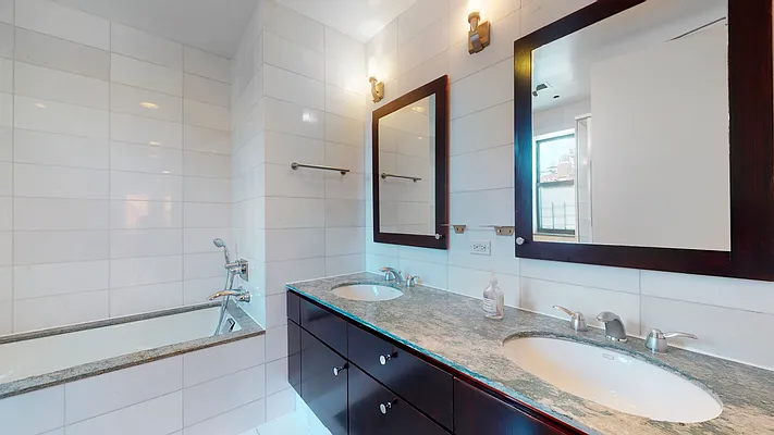 Rented by R New York | media 25