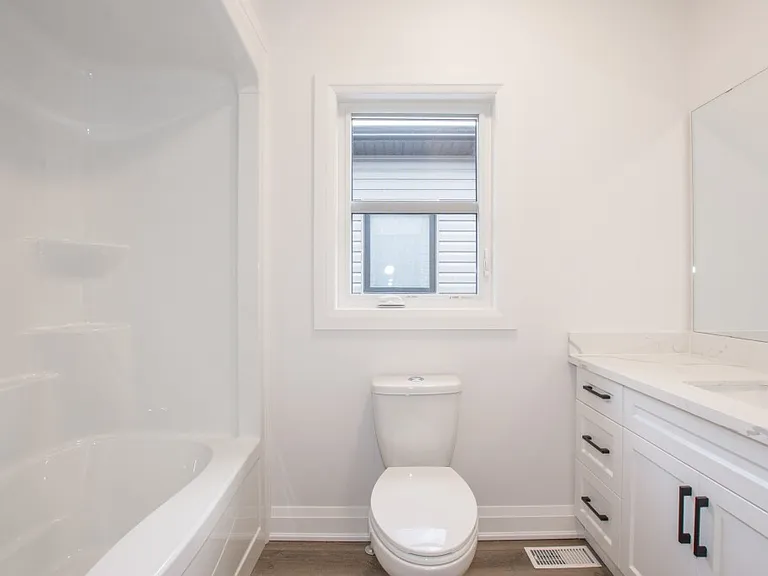 44 Hatter Ave — Photo 19