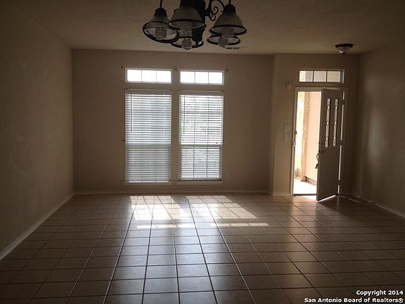 4th image of 26106 Meadowlark Bay