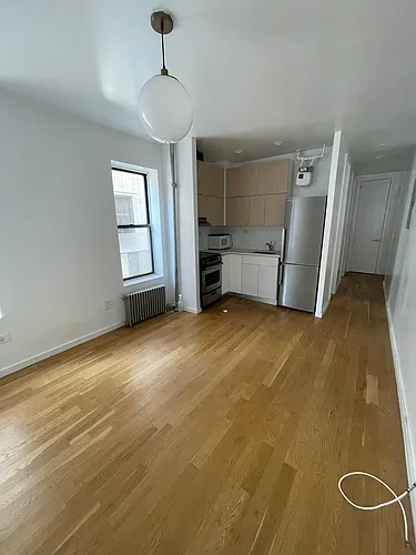 3694 Broadway #3B Photo 1
