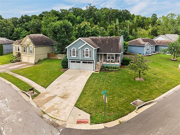 5th image of 21417 E 50th Terrace Ct S