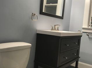 400 Elm St, Elgin, IL 60123