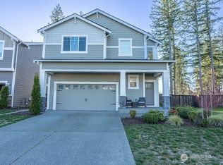 17622 Crossing Drive E, Puyallup, WA