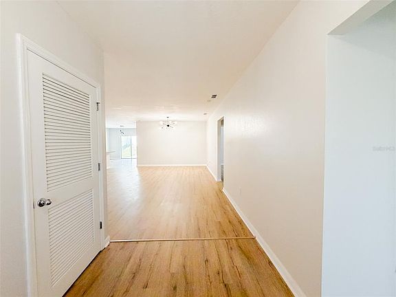 2nd image of 5525 Forest Ridge Dr