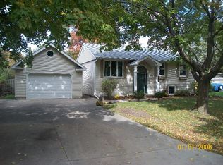 3287 Birchbrook Dr, Bay City, MI