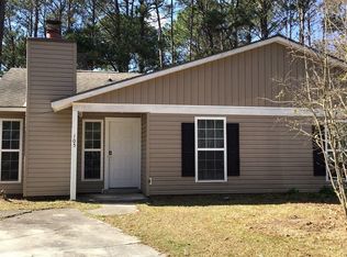 105 Twinwood Dr, Jacksonville, NC 28546