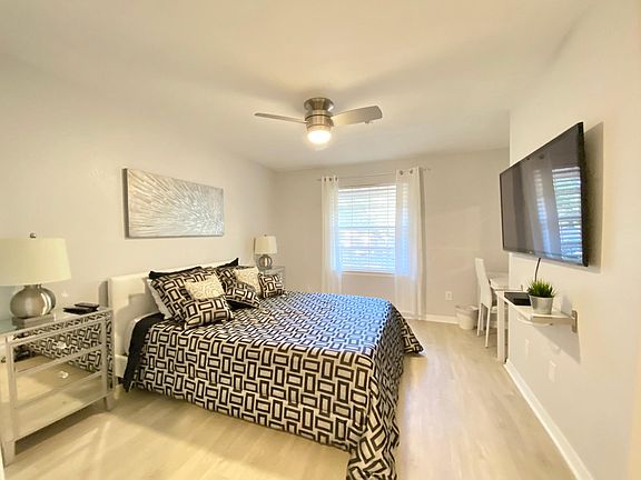 4th image of 7220 Westpointe Blvd APT 1432