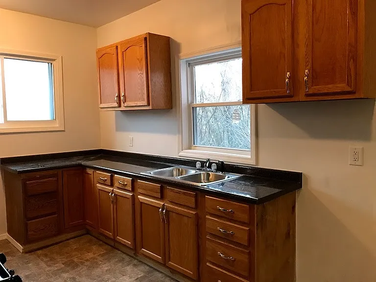 423 Parade St #1 — Photo 9
