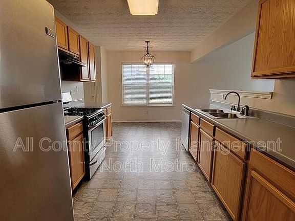 5th image of 144 Holly Mill Village Dr