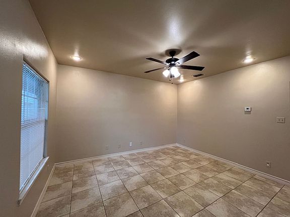 5th image of 710 Alta Vista Dr #A110