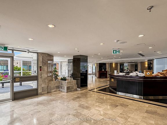 5th image of 3231 Eglinton Ave E #204