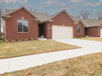 30014 Camden Cir, New Baltimore, MI, 48051