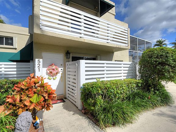 2nd image of 521 NW 97 Avenue