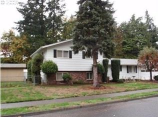 15233 SE Gladstone Dr, Portland, OR 97236