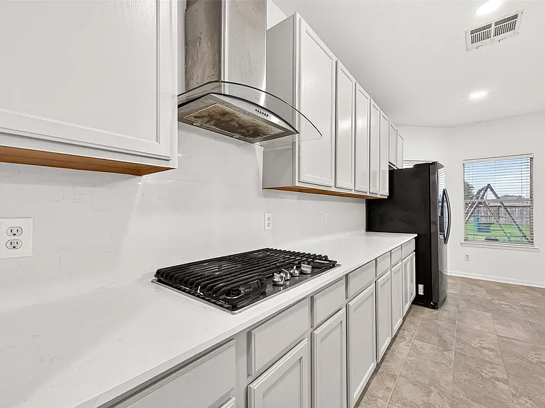 22303 Naple Hollow Ln — Photo 18