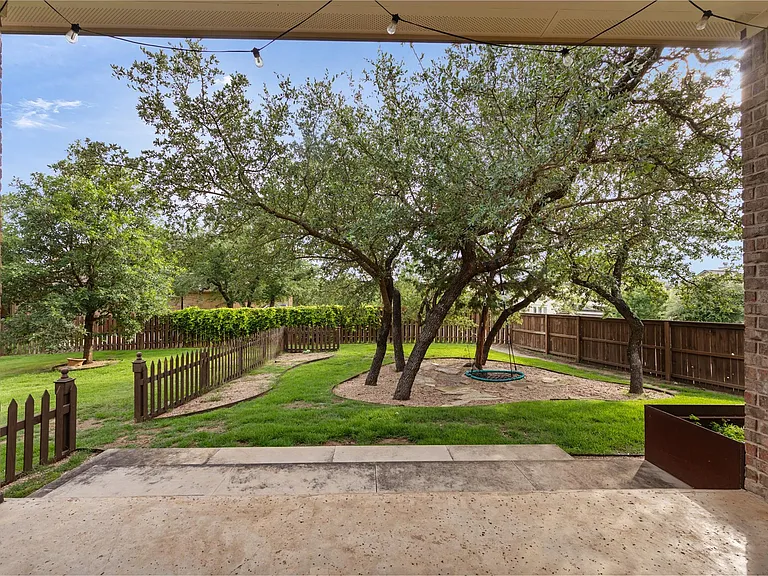 415 Bitterroot Ln — Photo 34