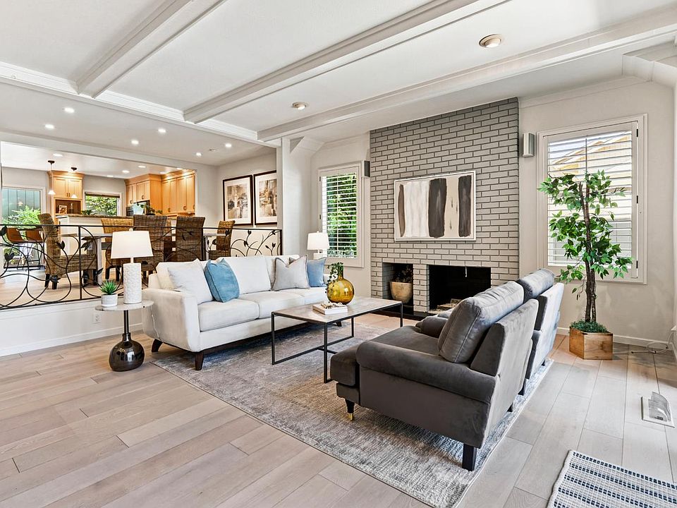 1st image of 8827 Bluff Ln