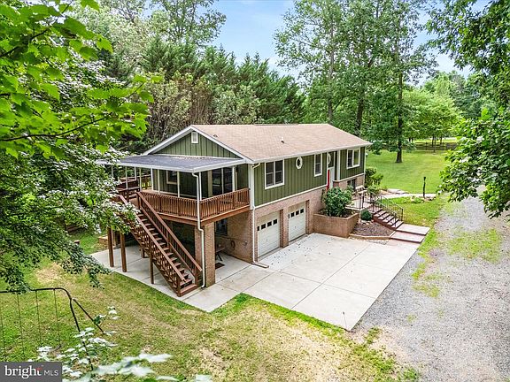 3rd image of 17101 Overhill Rd