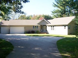2673 E Mallard Lake Trl, Midland, MI 48640