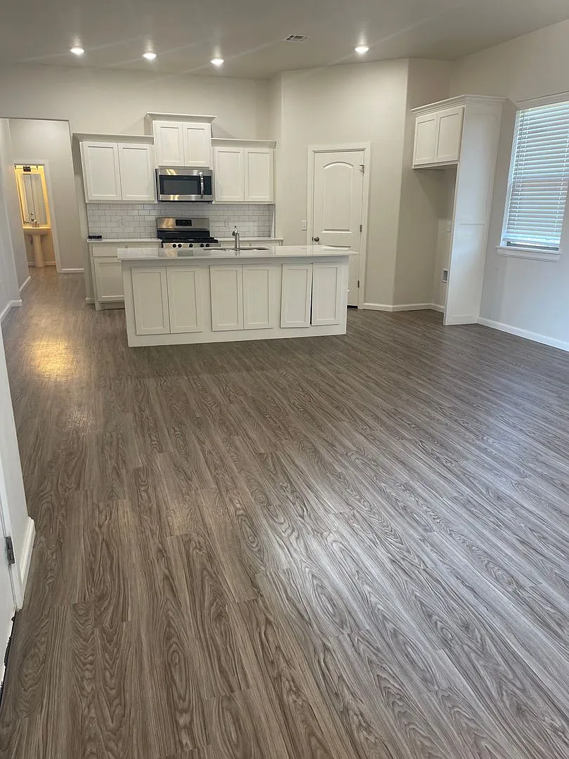3 bed, 2.5 bath home in sought after gated community in NW Norman — Photo 3