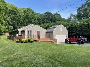 10 Satterlee Rd, New Fairfield, CT 06812