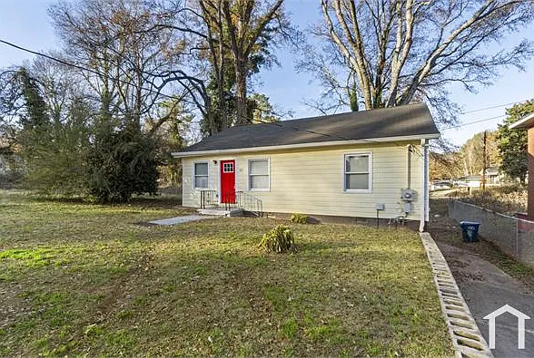 1137 White Oak Ave SW — Photo 5